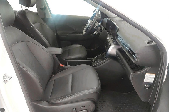 Hyundai Kona 14 of 24