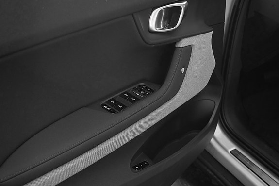 Polestar 2 17 of 30