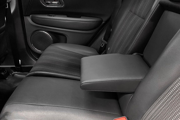 Honda HR-V 14 of 17
