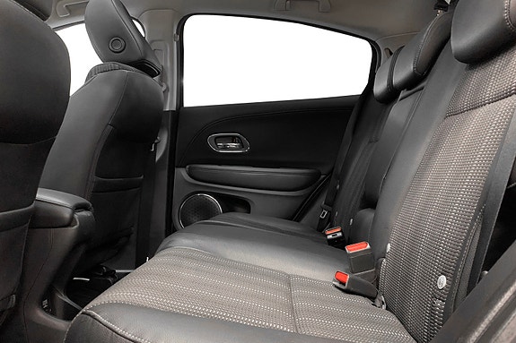 Honda HR-V 13 of 17