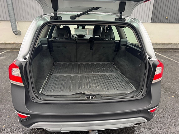 Volvo XC70 5 of 15