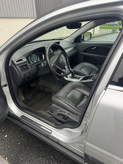 Volvo XC70 10 of 15