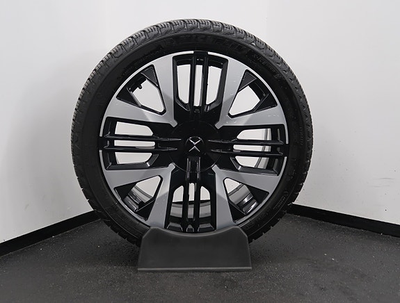Polestar 2 30 of 30