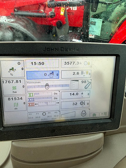 John Deere 6125R 7 of 11