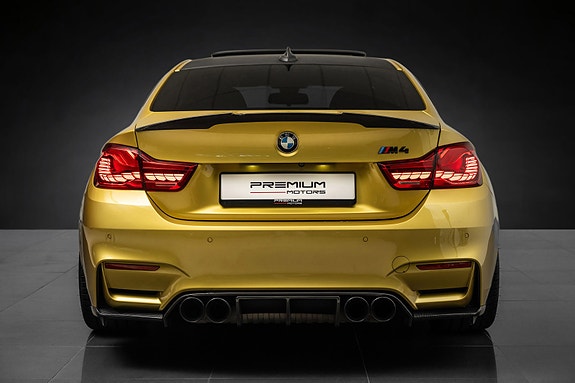 BMW M4 9 of 30
