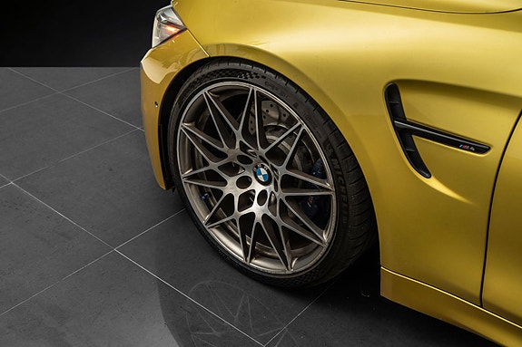 BMW M4 15 of 30