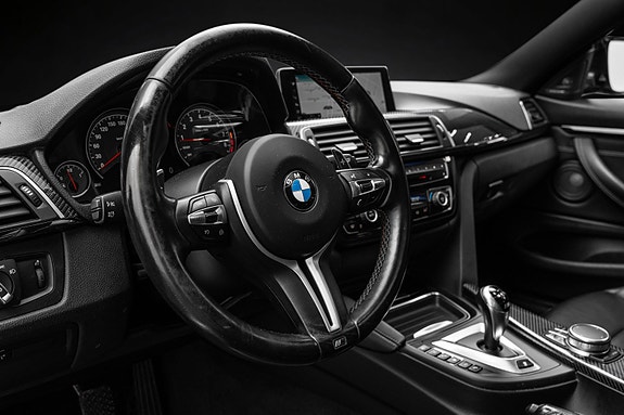 BMW M4 22 of 30