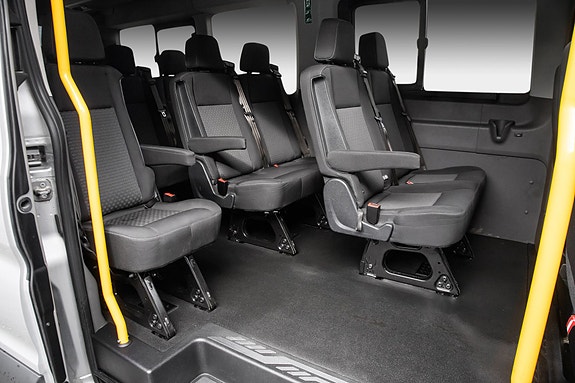 Ford Transit 16 of 23