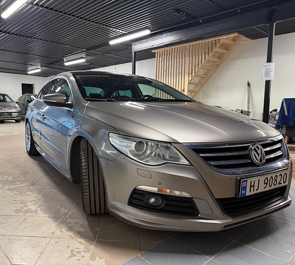 Volkswagen Passat CC 6 of 30