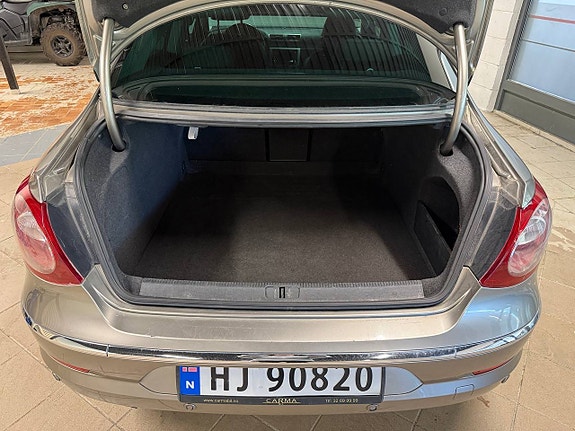 Volkswagen Passat CC 7 of 30