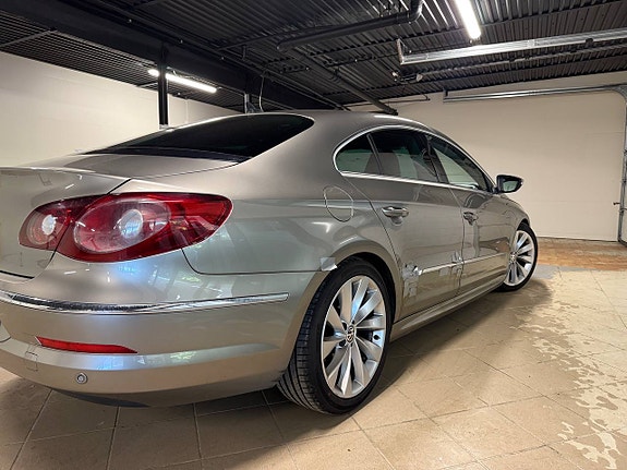 Volkswagen Passat CC 5 of 30