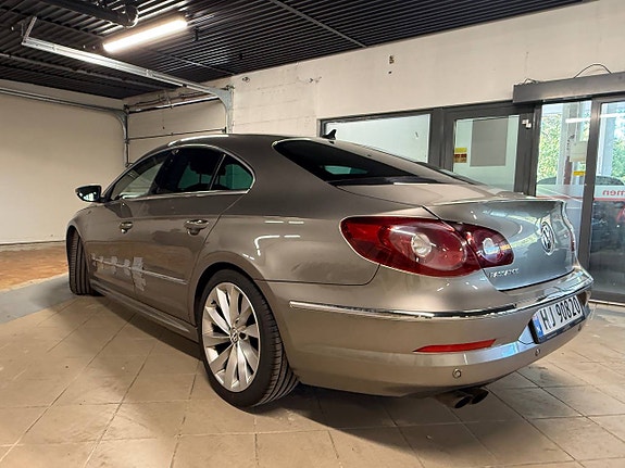 Volkswagen Passat CC 3 of 30