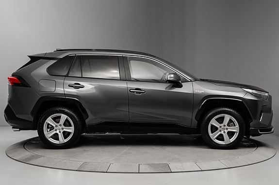 Toyota RAV4 5 of 30