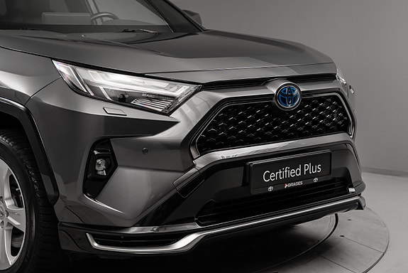 Toyota RAV4 10 of 30