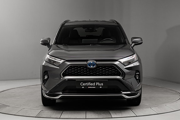 Toyota RAV4 6 of 30