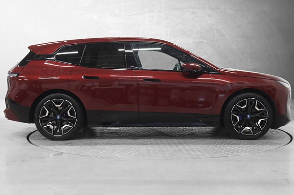 BMW iX 6 of 30