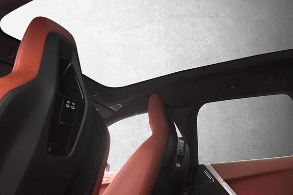 BMW iX 21 of 30