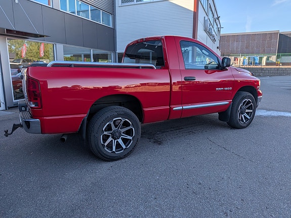 Dodge RAM 1500 4 of 30