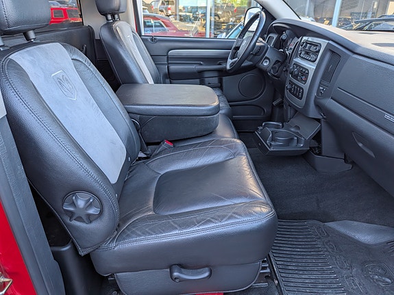 Dodge RAM 1500 14 of 30