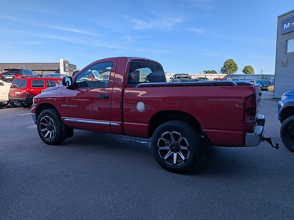 Dodge RAM 1500 8 of 30