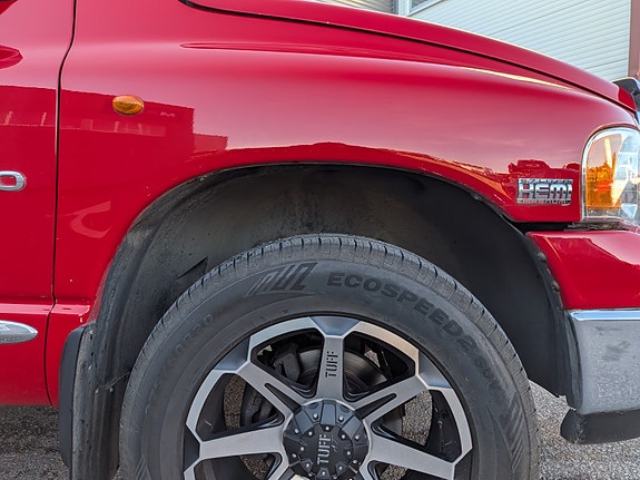 Dodge RAM 1500 24 of 30