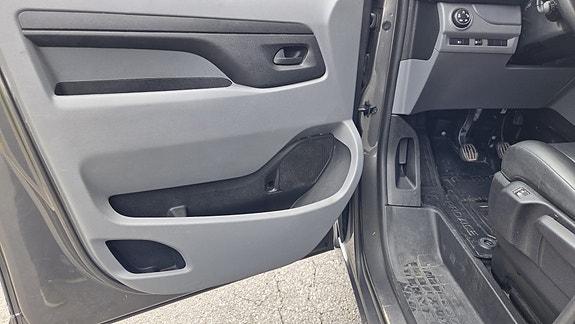 Toyota Proace 15 of 15