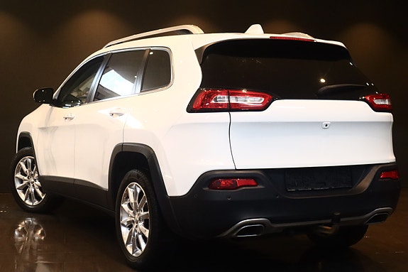 Jeep Cherokee 8 of 30