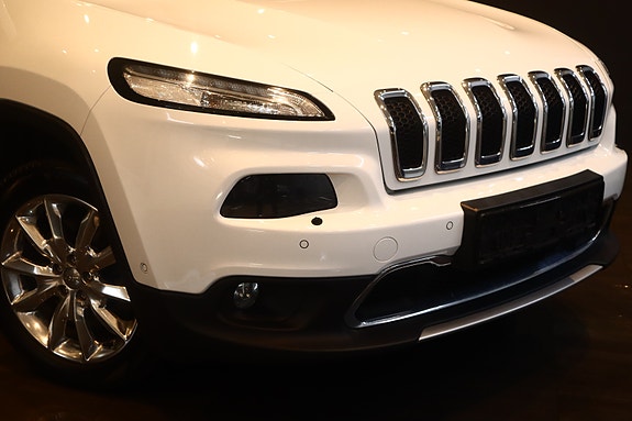 Jeep Cherokee 6 of 30