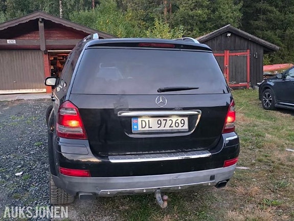 Mercedes-Benz gl 5 of 18