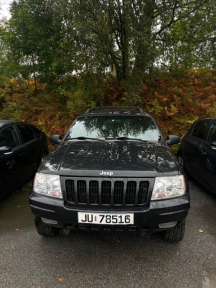 Jeep Grand Cherokee 8 of 25