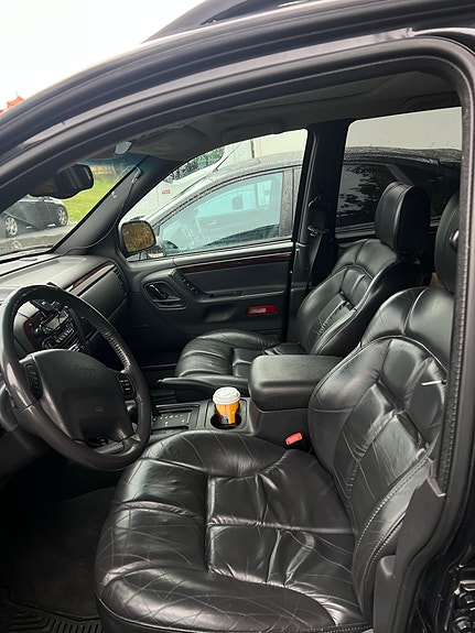 Jeep Grand Cherokee 7 of 25