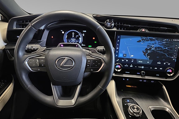 Lexus RZ450e 13 of 22