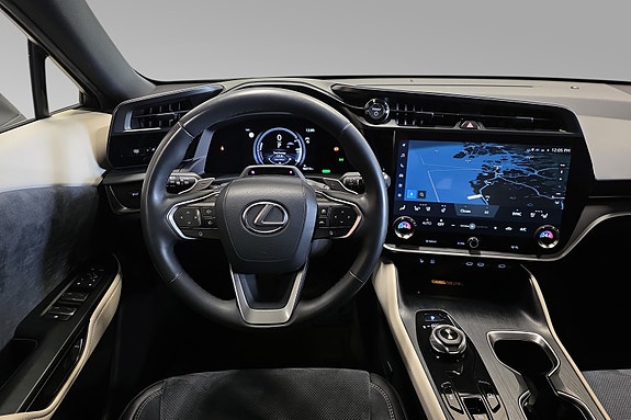 Lexus RZ450e 12 of 22