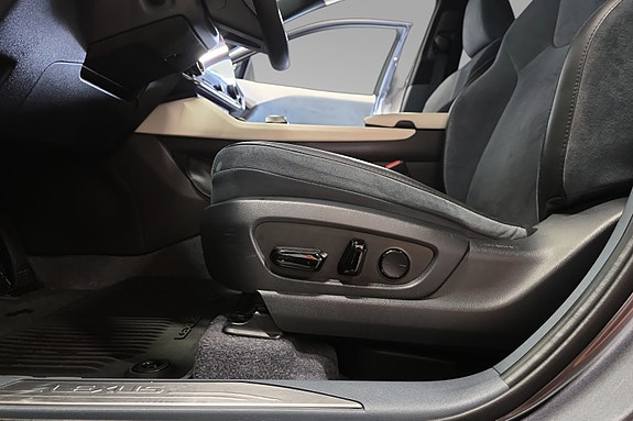 Lexus RZ450e 21 of 22