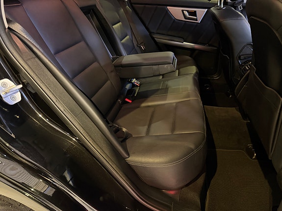 Mercedes-Benz GLK220 23 of 30