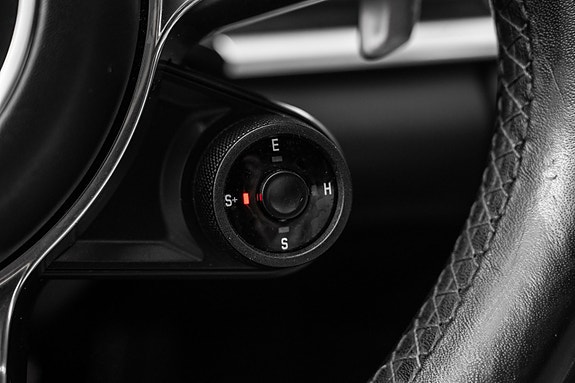 Porsche Panamera 24 of 30