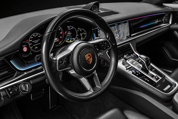 Porsche Panamera 18 of 30