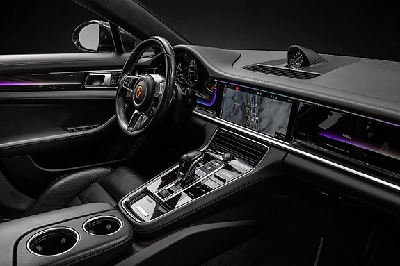 Porsche Panamera 15 of 30