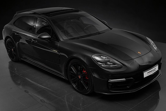 Porsche Panamera 2 of 30