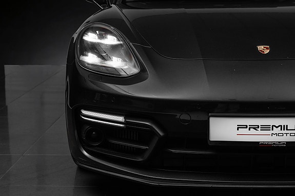 Porsche Panamera 5 of 30