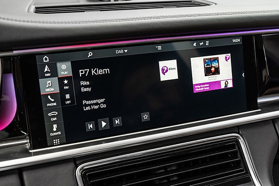 Porsche Panamera 28 of 30