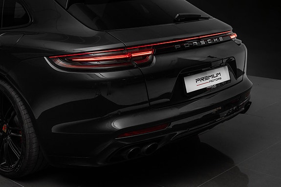 Porsche Panamera 9 of 30