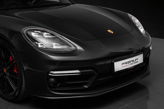 Porsche Panamera 3 of 30