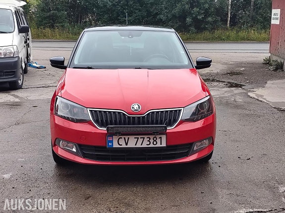 Skoda Fabia 2 of 30