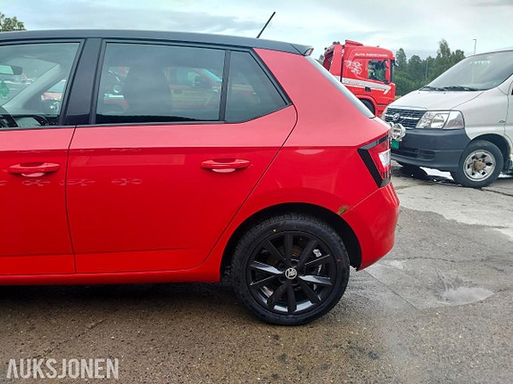 Skoda Fabia 7 of 30