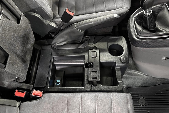 Ford Transit Connect 17 of 17