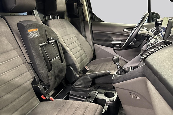 Ford Transit Connect 16 of 17
