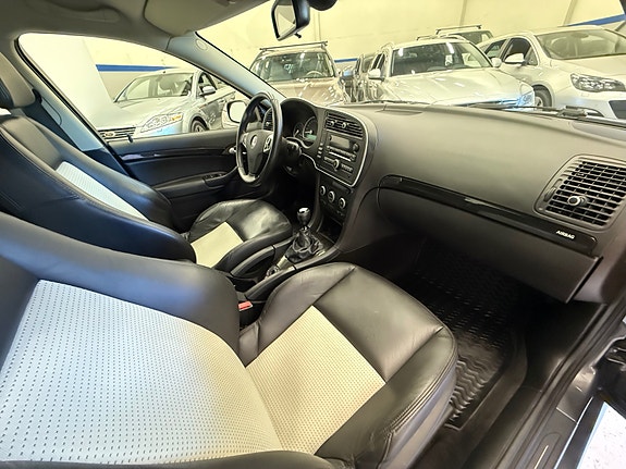 Saab 9-3 19 of 30