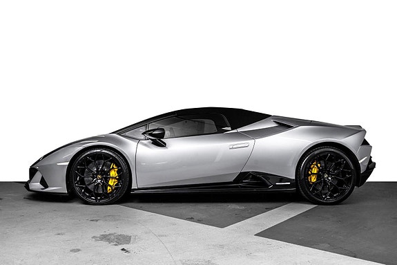 Lamborghini Huracan 8 of 30