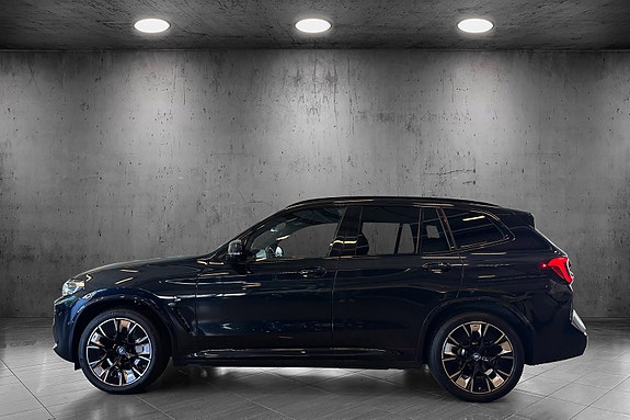 BMW iX3 2 of 24